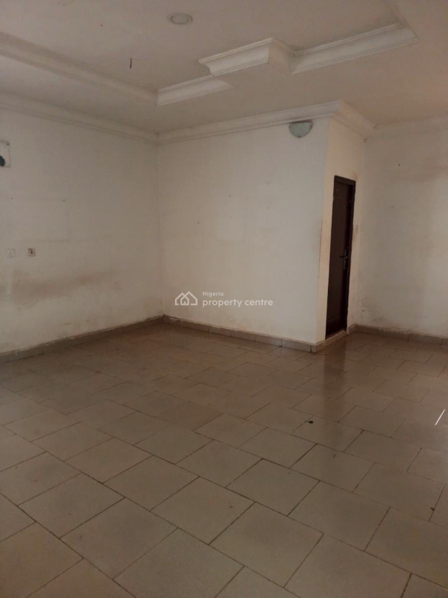 Massive 3 Bedroom Block of Flat, Next Cash & Carry, Jahi, Abuja, Flat / Apartment for Rent