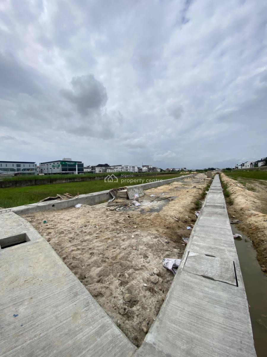 Located in a Area 625 Square Meters Land, By Pinnock Estate, Osapa, Lekki, Lagos, Land for Sale