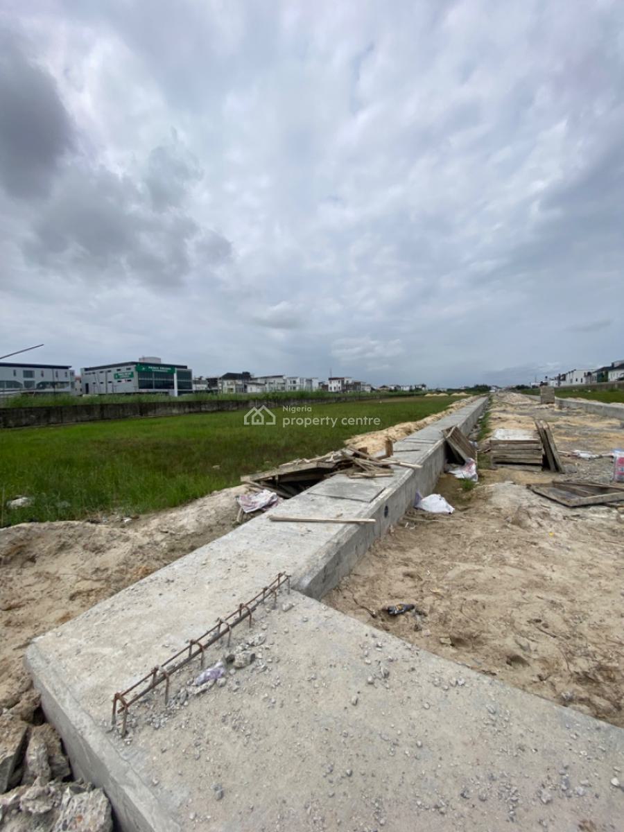 Located in a Area 625 Square Meters Land, By Pinnock Estate, Osapa, Lekki, Lagos, Land for Sale