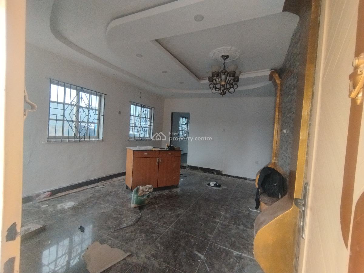 Lovely 2 Bedroom Flat, Ikorodu, Lagos, Flat / Apartment for Rent