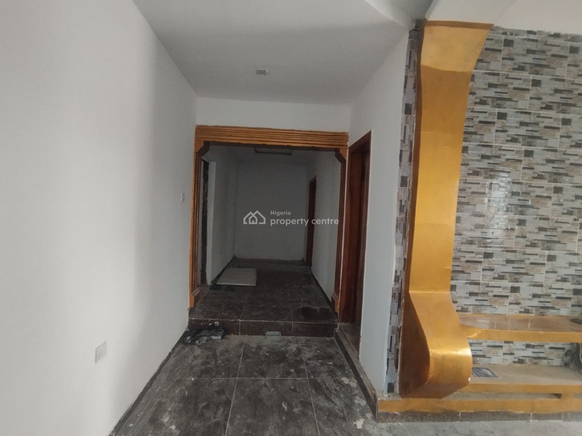 Lovely 2 Bedroom Flat, Ikorodu, Lagos, Flat / Apartment for Rent