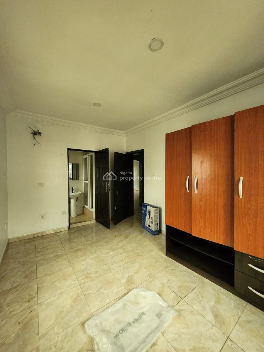 𝐒𝐏𝐀𝐂𝐈𝐎𝐔𝐒 3 𝐁𝐄𝐃𝐑𝐎𝐎𝐌 𝐓𝐄𝐑𝐑𝐀𝐂𝐄 𝐃𝐔𝐏𝐋𝐄𝐗, Osapa, Lekki, Lagos, Terraced Duplex for Rent