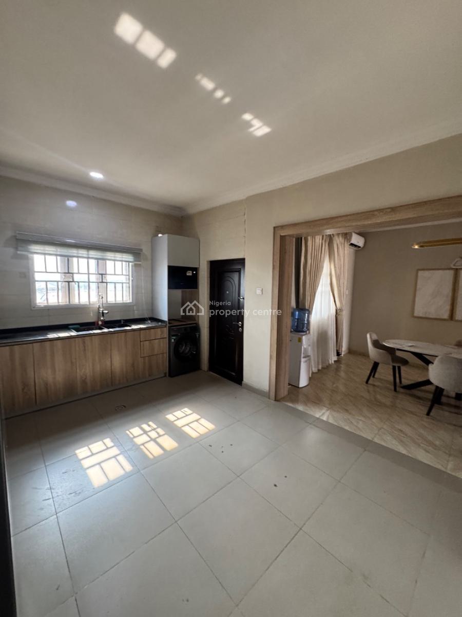 Fully Furnished & Spacious 3 Bedroom Apartment, Off Olusegun Obasanjo Way, Wuye, Abuja, Flat / Apartment for Sale