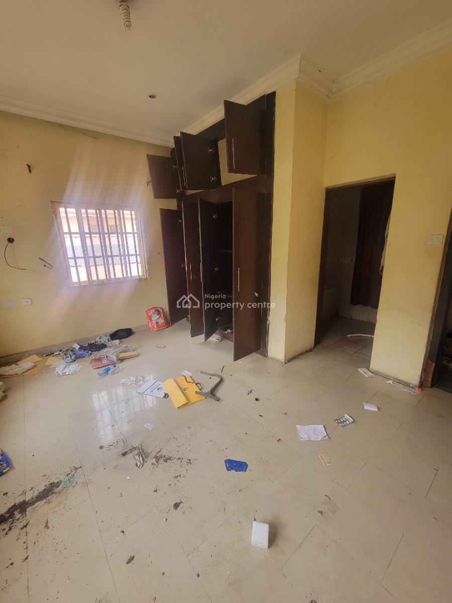 Spacious 3 Bedroom Apartment (management Would Renovate), Jabi, Abuja, Flat / Apartment for Rent