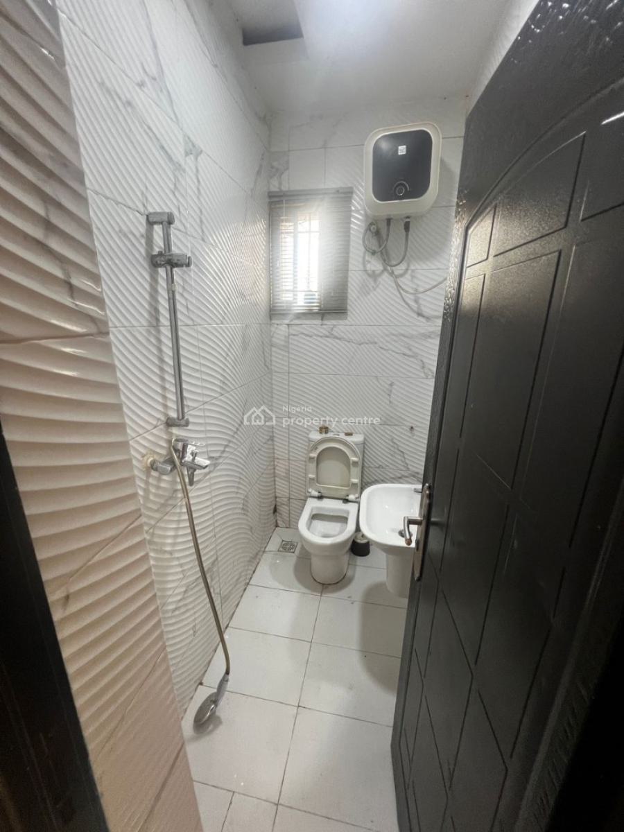 Spacious 2-bedroom Flat, Modern, Comfortable, & Ready, Platinum Way, Lekki, Lagos, Flat / Apartment for Rent