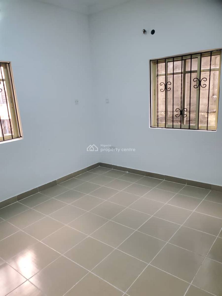Luxury Upstairs 2-bedroom Apartment, Off Palace Road, Oniru, Victoria Island (vi), Lagos, Flat / Apartment for Rent