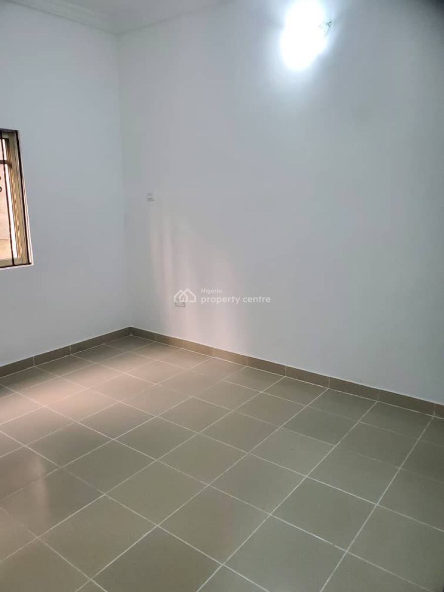 Luxury Upstairs 2-bedroom Apartment, Off Palace Road, Oniru, Victoria Island (vi), Lagos, Flat / Apartment for Rent