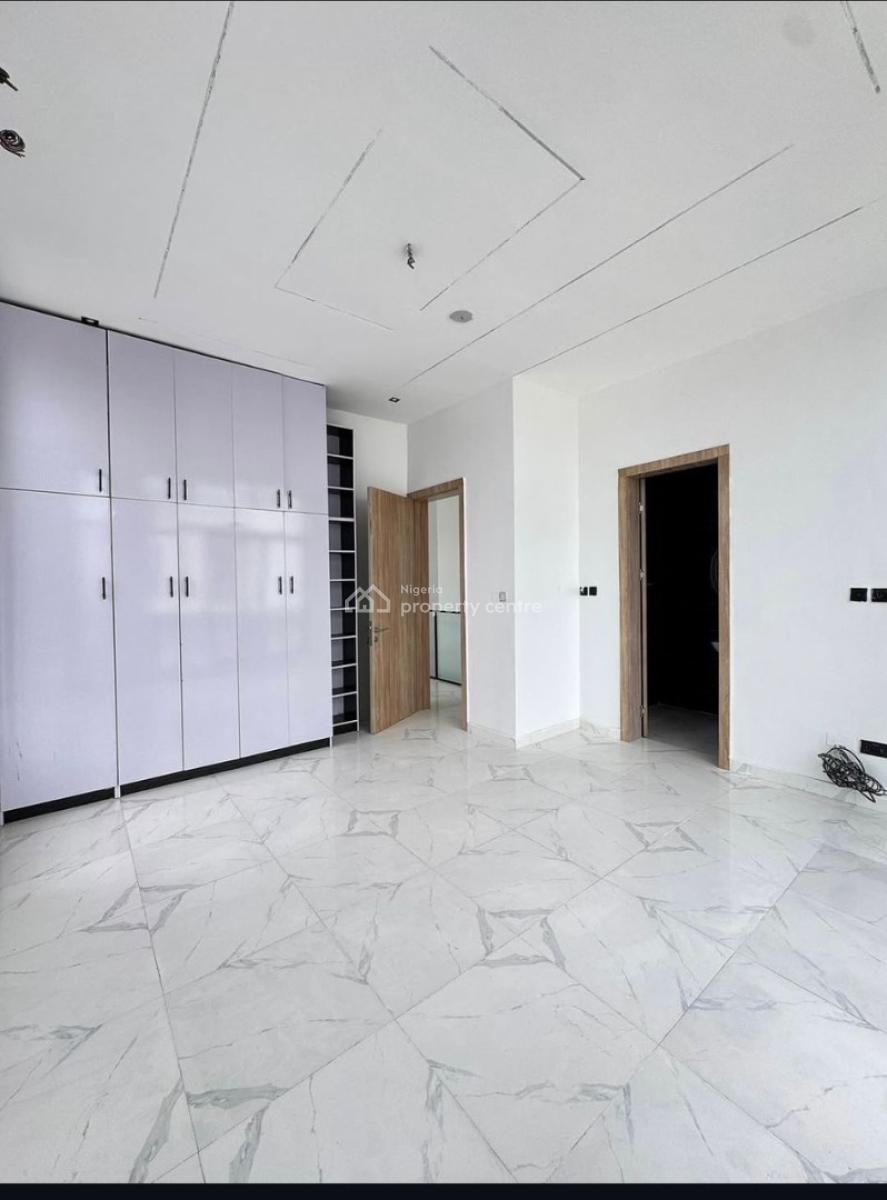 Luxurious Spacious 3 Bedroom Terrace Duplex in Secure Estate, Ikota, Lekki, Lagos, Terraced Duplex for Sale