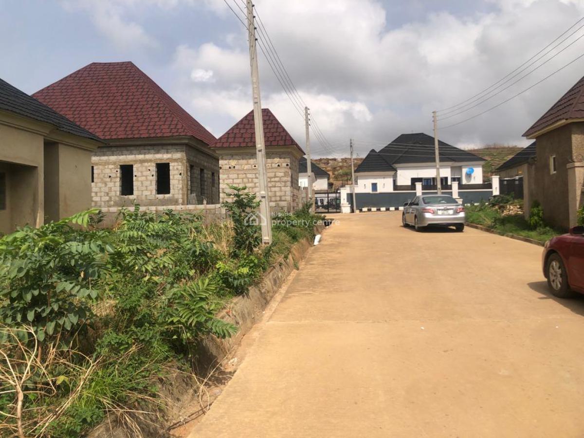 Get This 3 Bedroom Bungalow with Space to Build Bq, Airport Road,opposite Centenary City, Kyami, Abuja, Detached Bungalow for Sale