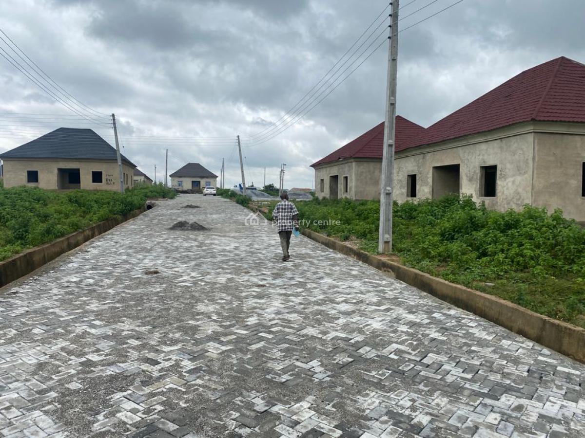 Get This 3 Bedroom Bungalow with Space to Build Bq, Airport Road,opposite Centenary City, Kyami, Abuja, Detached Bungalow for Sale