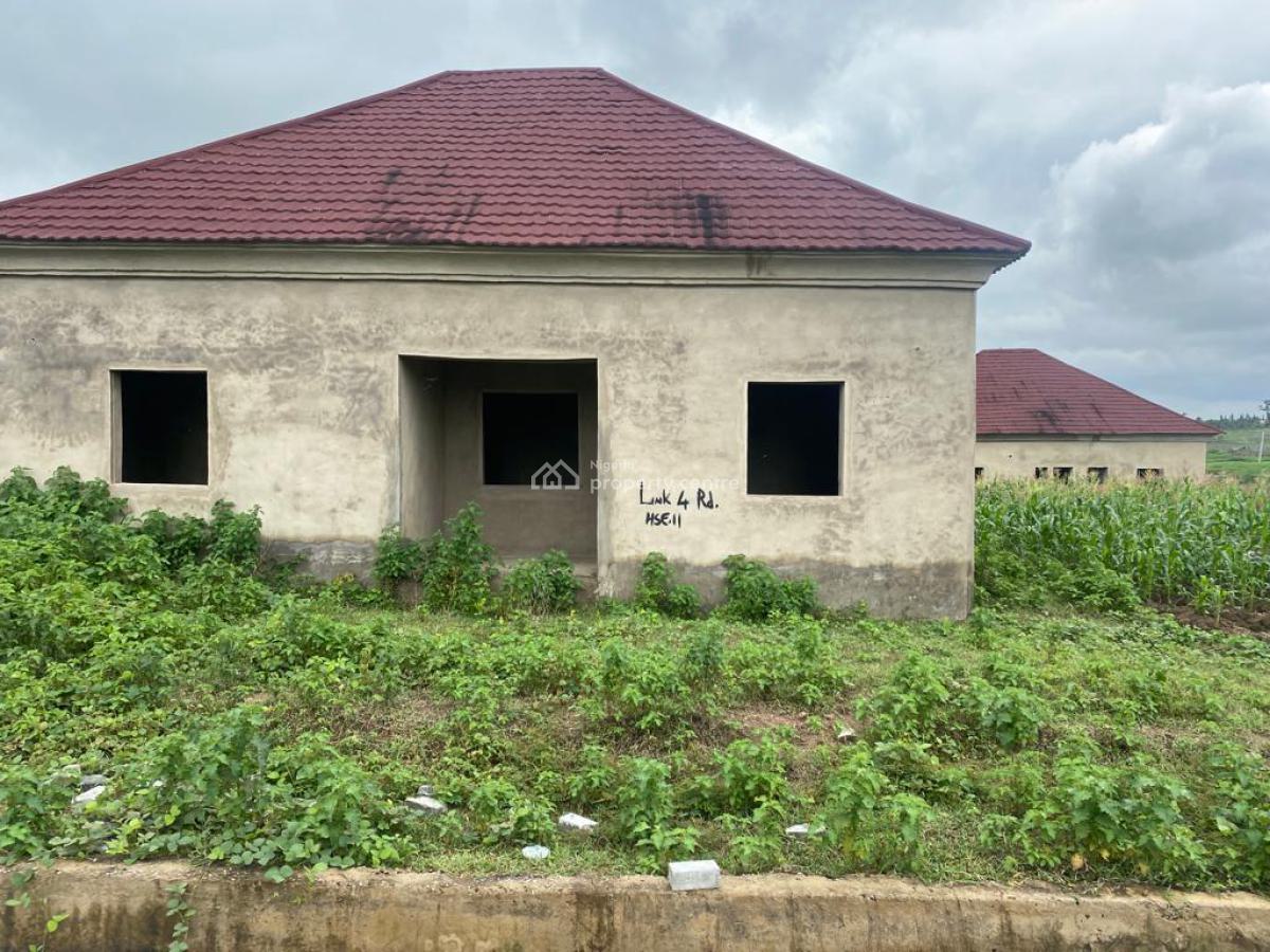 Get This 3 Bedroom Bungalow with Space to Build Bq, Airport Road,opposite Centenary City, Kyami, Abuja, Detached Bungalow for Sale