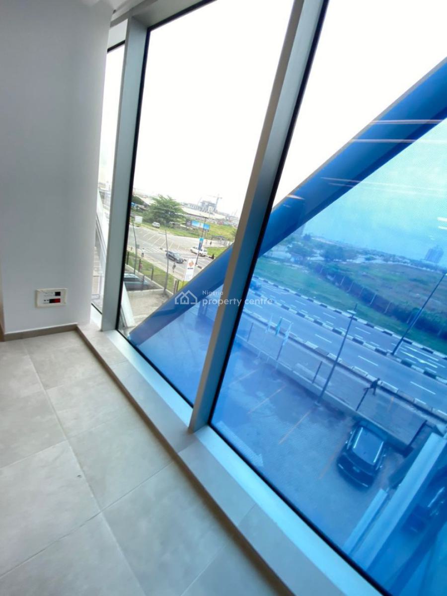 Remarkable Office Spaces in a Prime Location, Victoria Island (vi), Lagos, Office Space for Rent