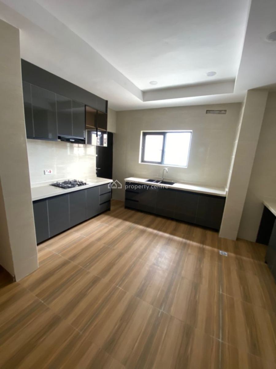 Luxury 2 Bedroom Penthouse Apartment  in a Serene Environment, Lekki Phase 1, Lekki, Lagos, Flat / Apartment for Rent