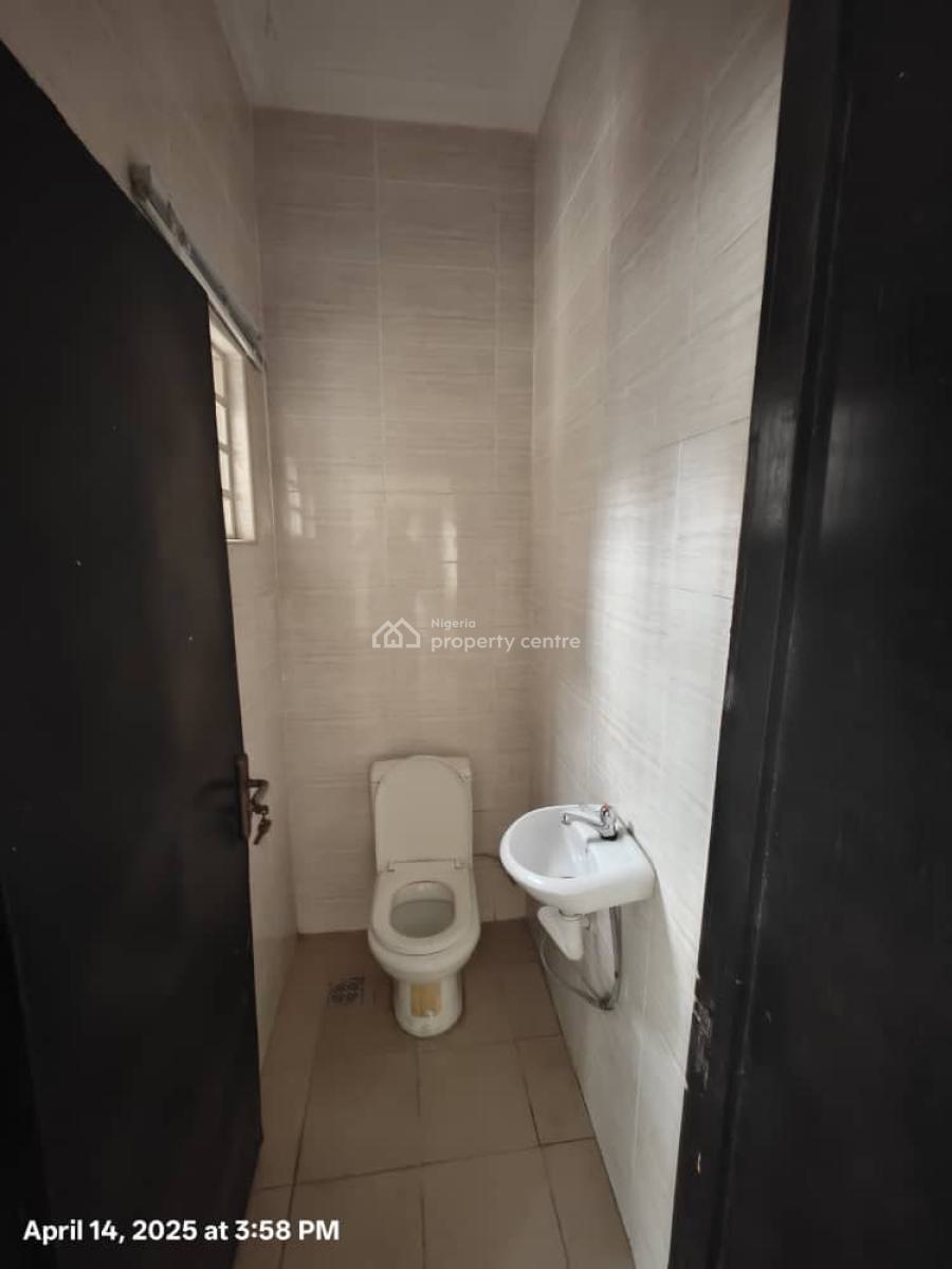 Serviced 2 Bedroom Flat with Inverter, Osera Estate Behind Zenith Bank, Osapa, Lekki, Lagos, Flat / Apartment for Rent