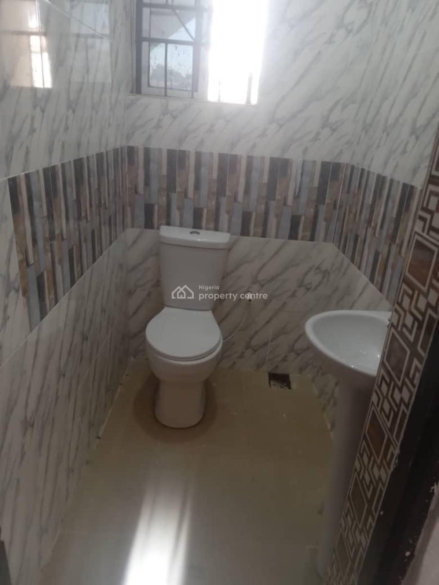 2 Bedroom Flat with Sweet Modern Facilities, Olakunle Traffic Light, Akala Express, Ibadan, Oyo, Flat / Apartment for Rent