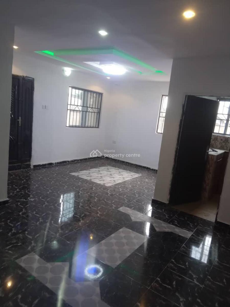 2 Bedroom Flat with Sweet Modern Facilities, Olakunle Traffic Light, Akala Express, Ibadan, Oyo, Flat / Apartment for Rent