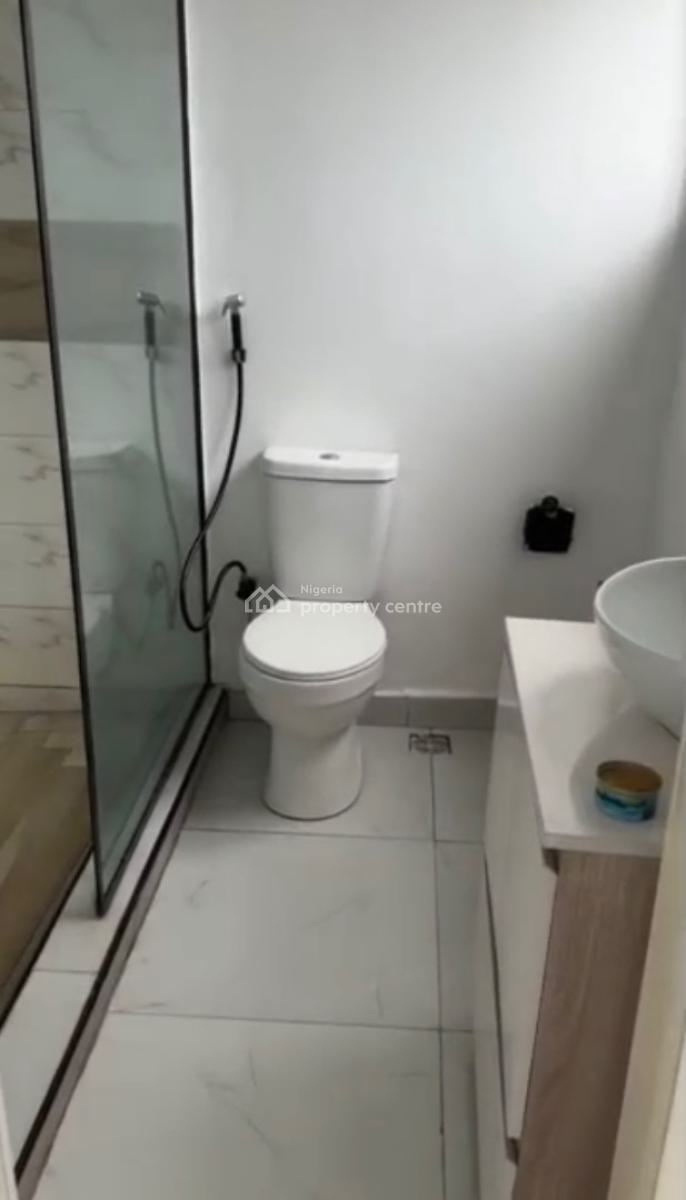 3 Bedrooms Apartment, Lekki Phase 1, Lekki, Lagos, Flat / Apartment for Rent