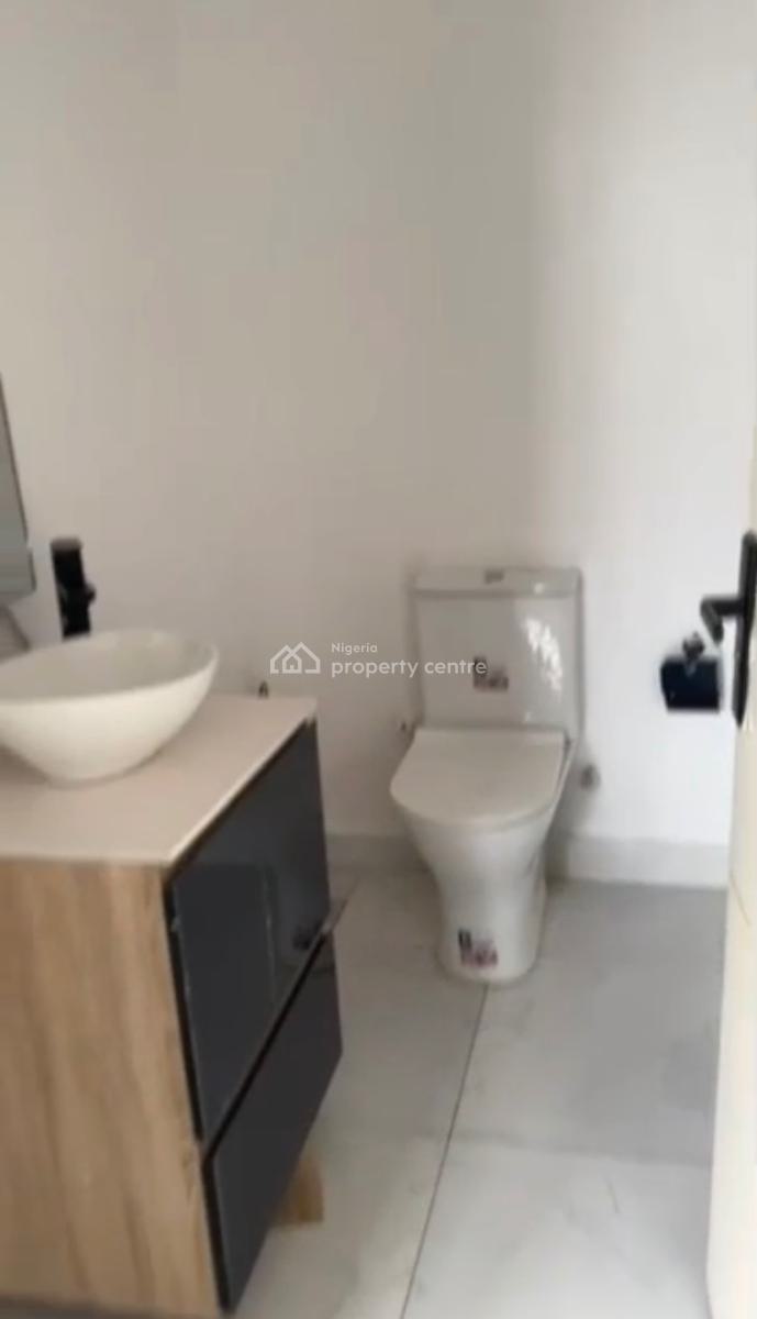 3 Bedrooms Apartment, Lekki Phase 1, Lekki, Lagos, Flat / Apartment for Rent