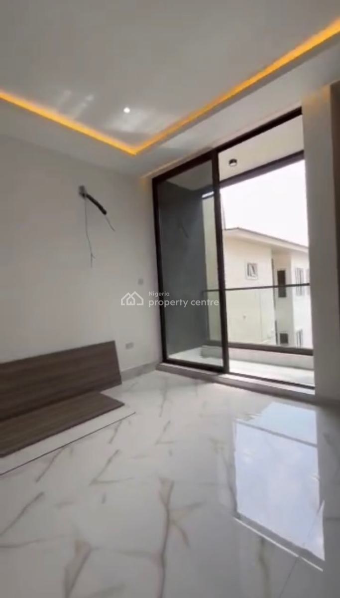 Fully Serviced 3 Bedroom Apartment + Bq, Lekki Phase 1, Lekki, Lagos, Flat / Apartment for Rent