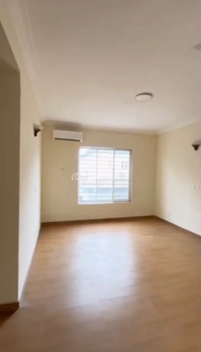 Spacious 4 Bedrooms Terraced Duplex, Self Compound, Lekki Phase 1, Lekki, Lagos, Terraced Duplex for Sale