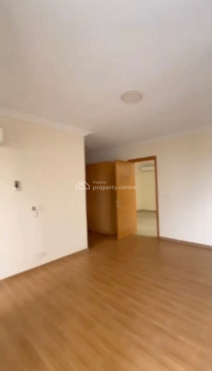 Spacious 4 Bedrooms Terraced Duplex, Self Compound, Lekki Phase 1, Lekki, Lagos, Terraced Duplex for Sale