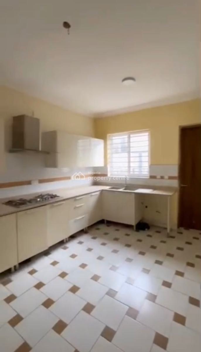 Spacious 4 Bedrooms Terraced Duplex, Self Compound, Lekki Phase 1, Lekki, Lagos, Terraced Duplex for Sale