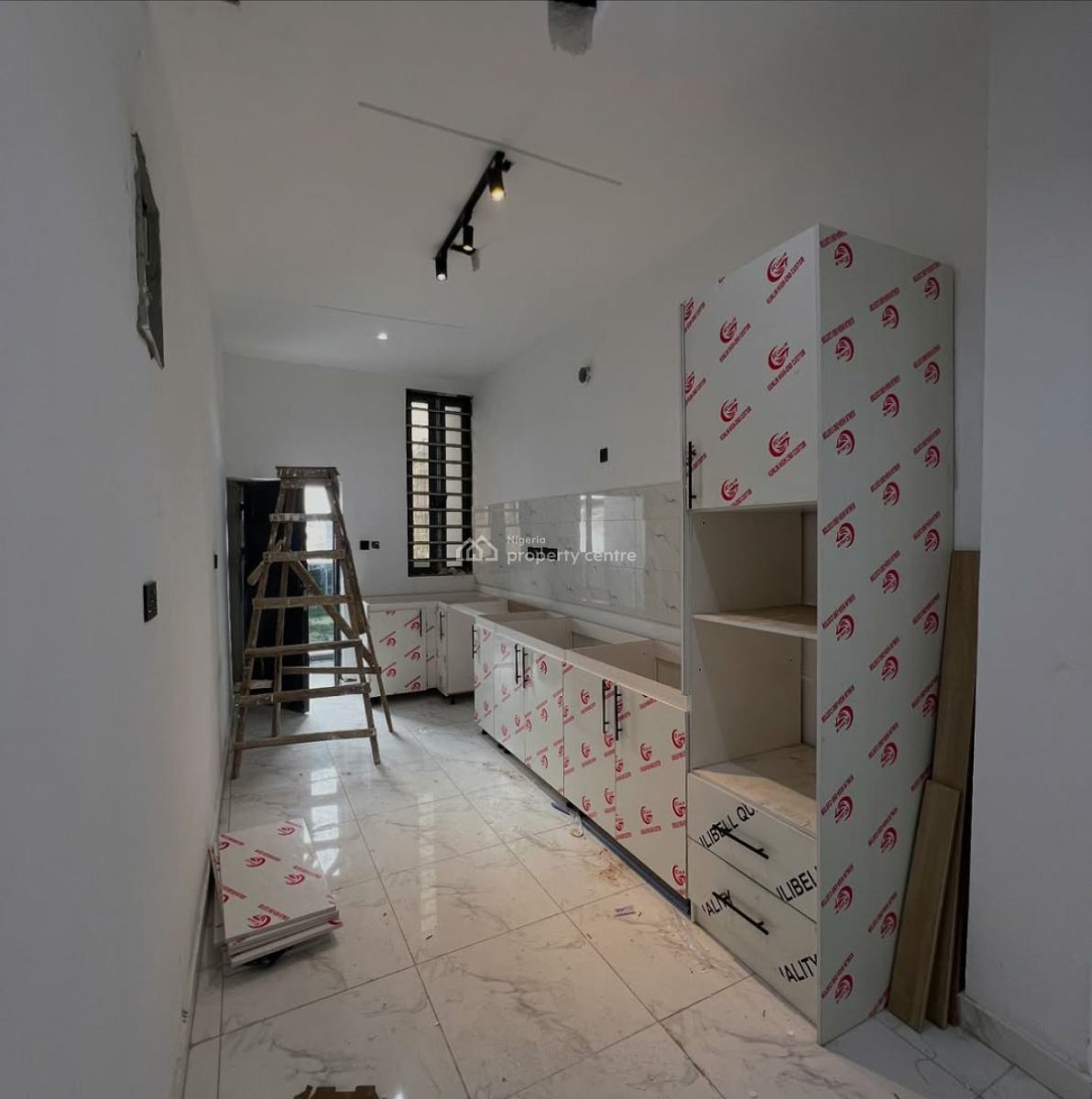 Serviced 2 Bedroom Apartments, Ologolo, Lekki, Lagos, Flat / Apartment for Sale