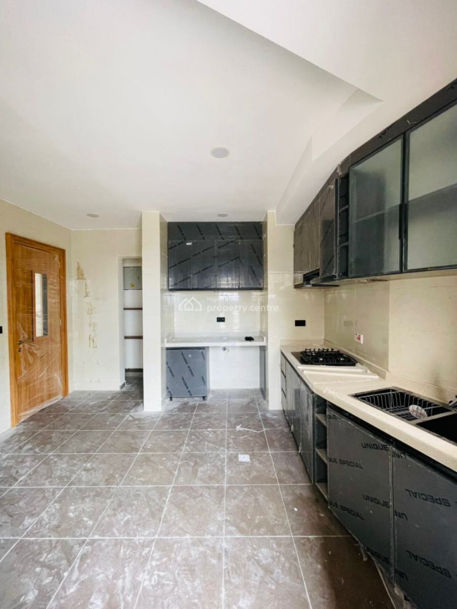 Newly Built 2 Bedroom Apartment, Lekki Phase 1, Lekki, Lagos, Flat / Apartment for Rent