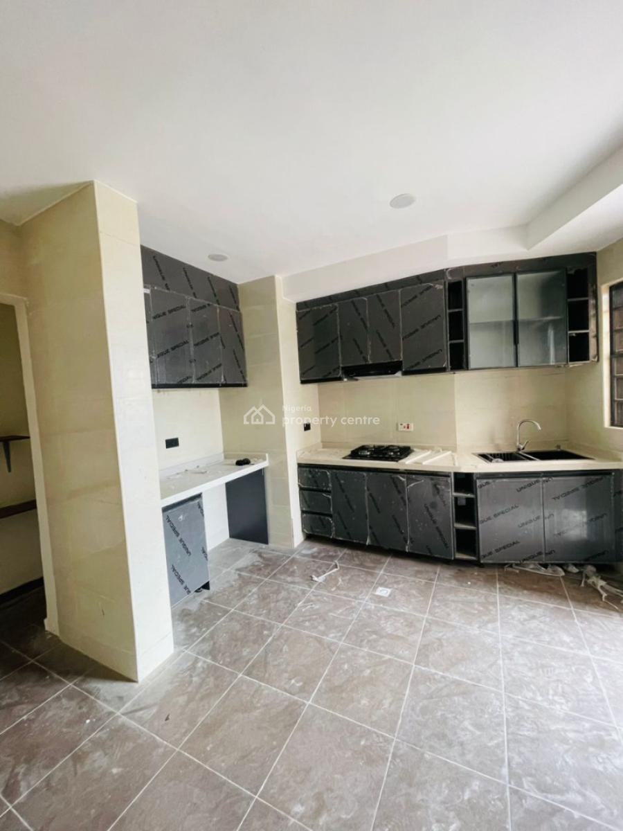 Newly Built 2 Bedroom Apartment, Lekki Phase 1, Lekki, Lagos, Flat / Apartment for Rent
