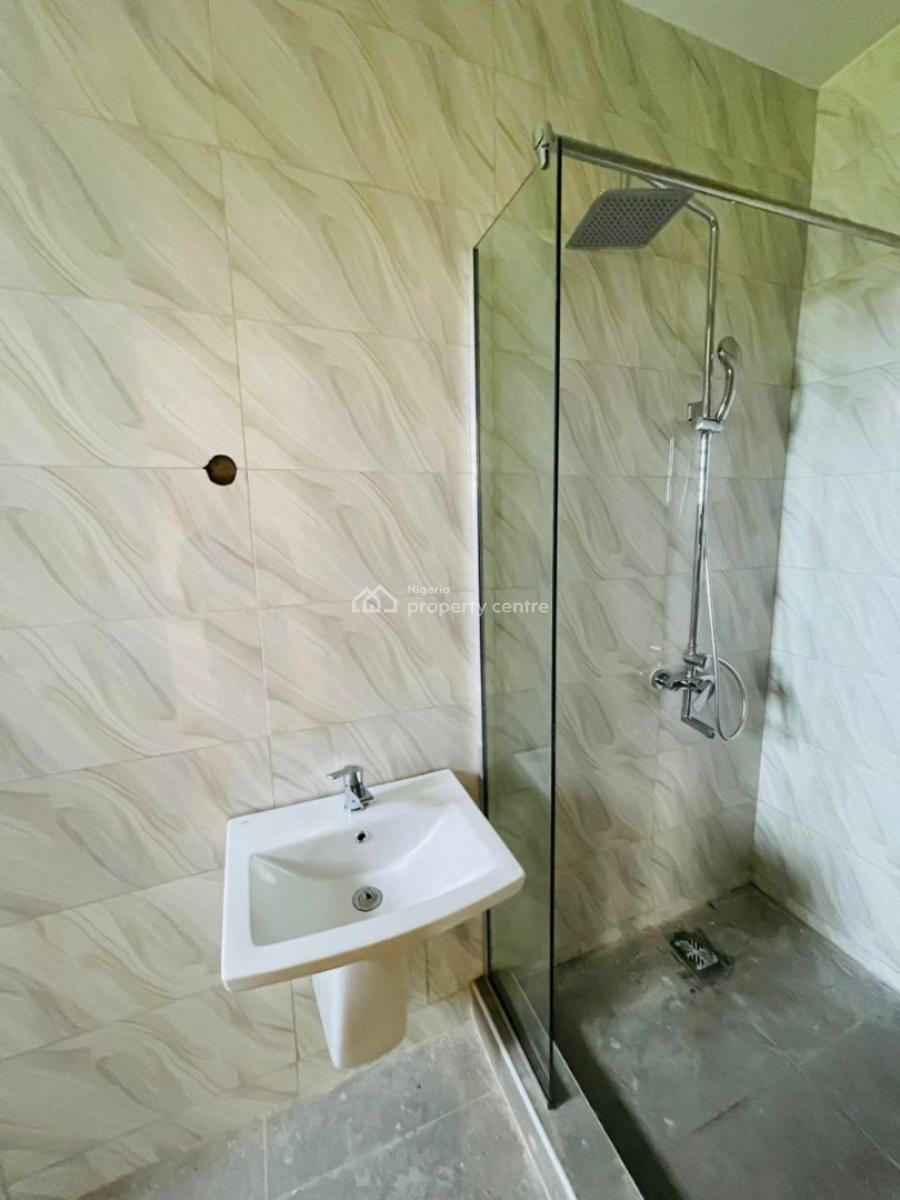 Newly Built 2 Bedroom Apartment, Lekki Phase 1, Lekki, Lagos, Flat / Apartment for Rent