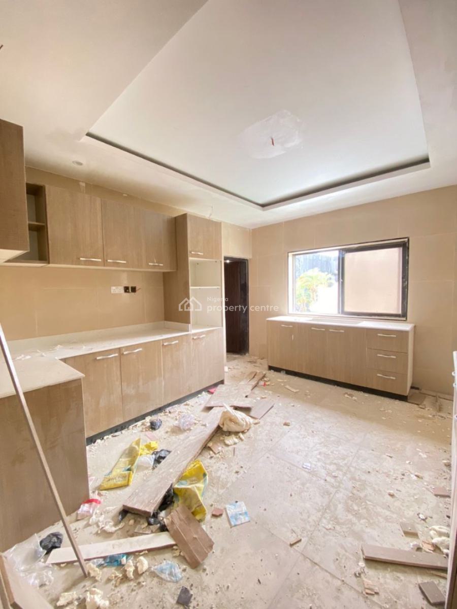 Nicely Built 3 Bedroom Apartment with Bq, Ikoyi, Lagos, Flat / Apartment for Rent
