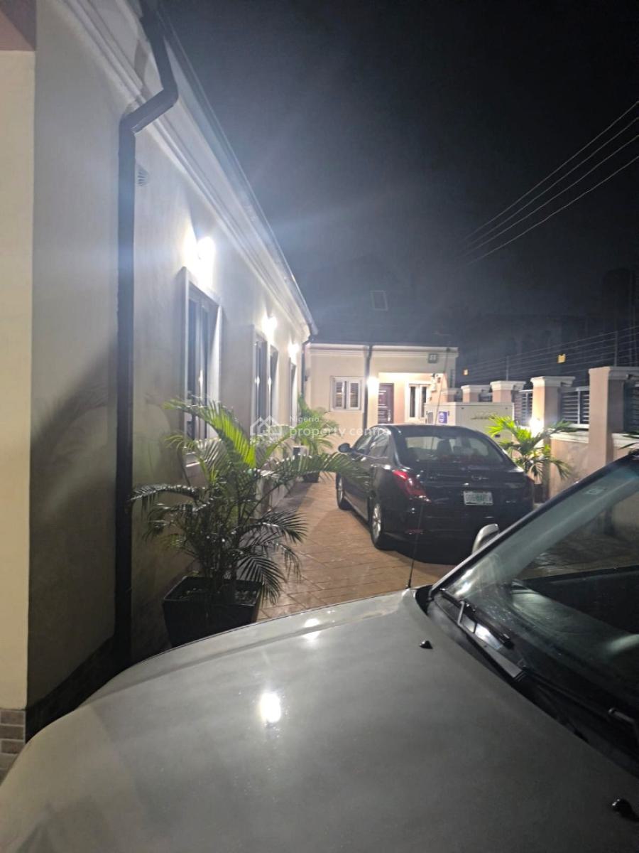 Luxury 2 Bedrooms Serviced Apartments, 28 Onile Aro Street, Ile Pupa Bus Stop, Alakia, Ibadan, Oyo, Flat / Apartment Short Let