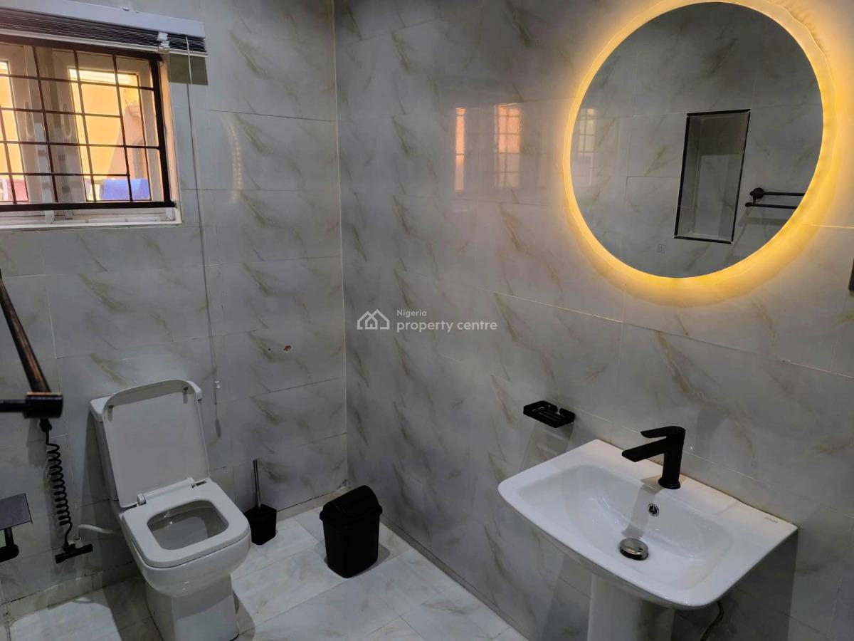 Luxury 2 Bedrooms Serviced Apartments, 28 Onile Aro Street, Ile Pupa Bus Stop, Alakia, Ibadan, Oyo, Flat / Apartment Short Let