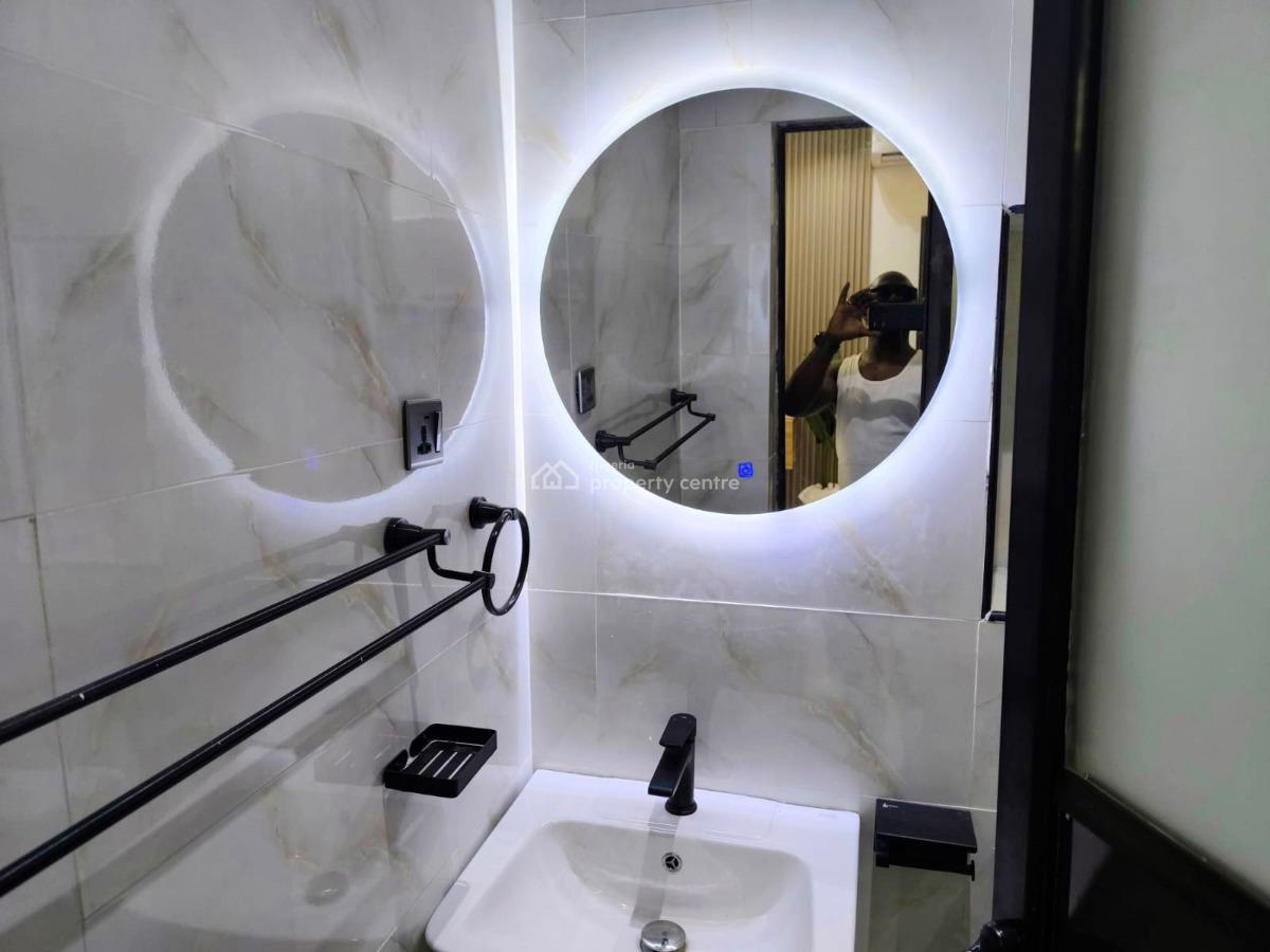 Luxury 2 Bedrooms Serviced Apartments, 28 Onile Aro Street, Ile Pupa Bus Stop, Alakia, Ibadan, Oyo, Flat / Apartment Short Let
