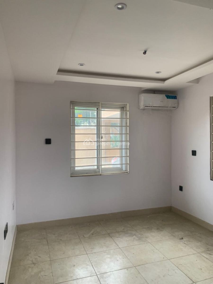 Self Serviced 3-bedroom Flat with Bq, Lekki Phase 1, Lekki, Lagos, Flat / Apartment for Rent