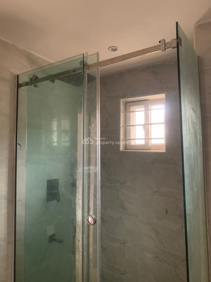 Self Serviced 3-bedroom Flat with Bq, Lekki Phase 1, Lekki, Lagos, Flat / Apartment for Rent
