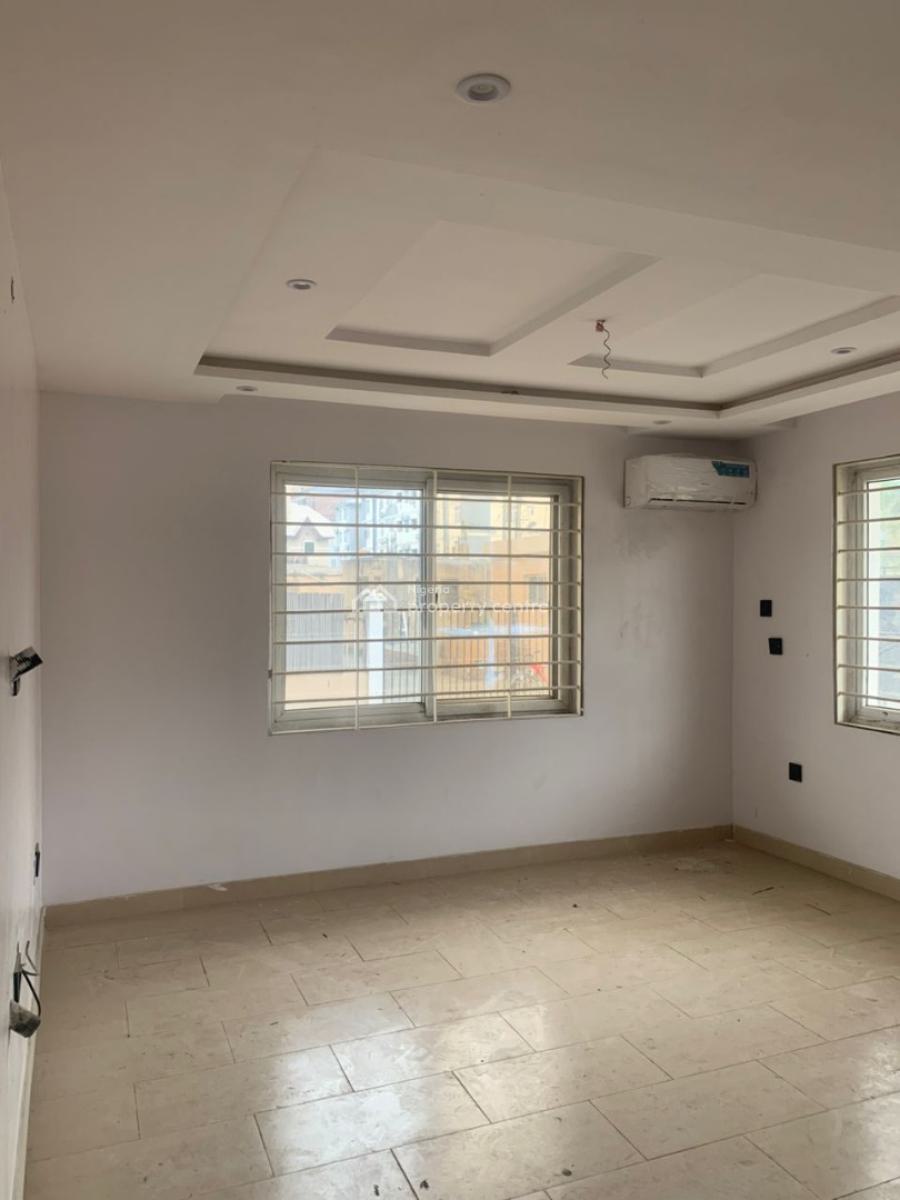 Self Serviced 3-bedroom Flat with Bq, Lekki Phase 1, Lekki, Lagos, Flat / Apartment for Rent