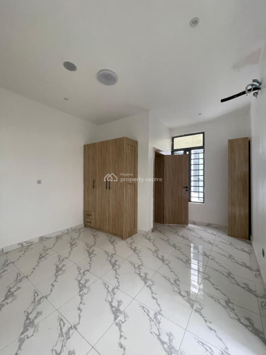 Contemporary 3 Bedroom Flat, Lekki, Lagos, Flat / Apartment for Sale
