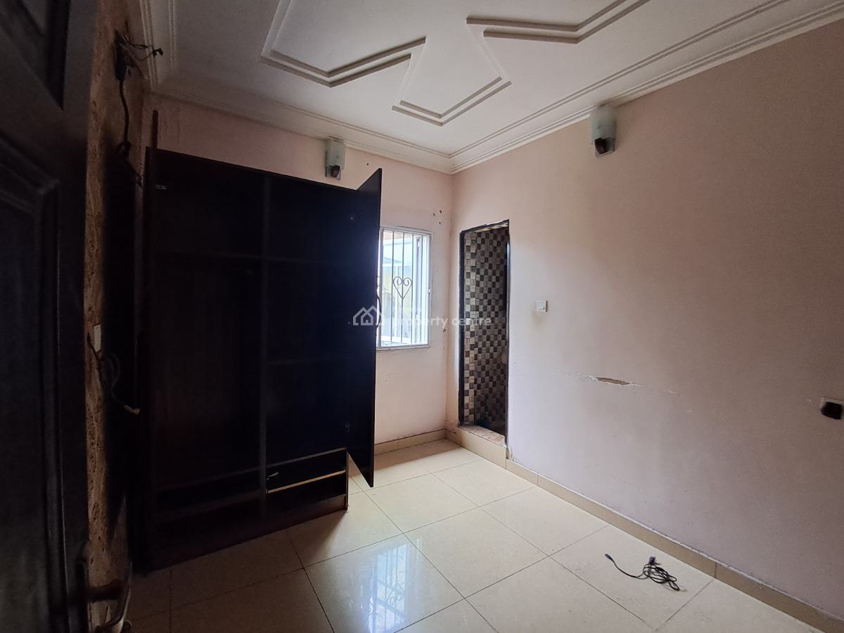 Lovely 3 Bedroom Flat, Iyano Oworo, Oworonshoki, Kosofe, Lagos, Flat / Apartment for Rent