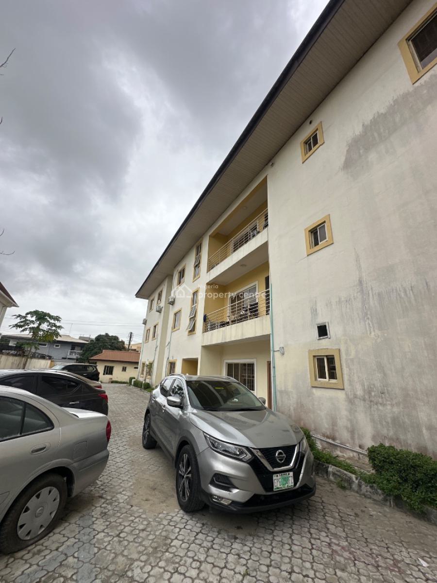 3bedroom Apartment, Off Admiralty, Lekki, Lagos, Flat / Apartment for Rent