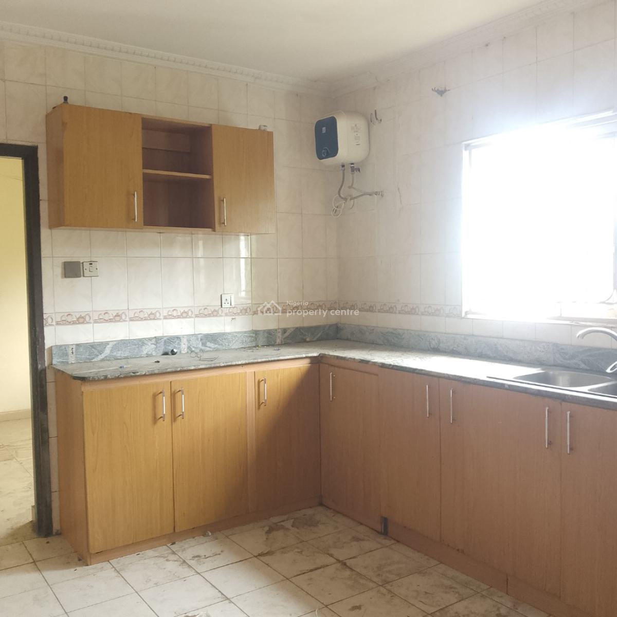 Standard 3-bedroom Flat with Massive Kitchen All Ensuite, Maitama, Maitama District, Abuja, Flat / Apartment for Rent
