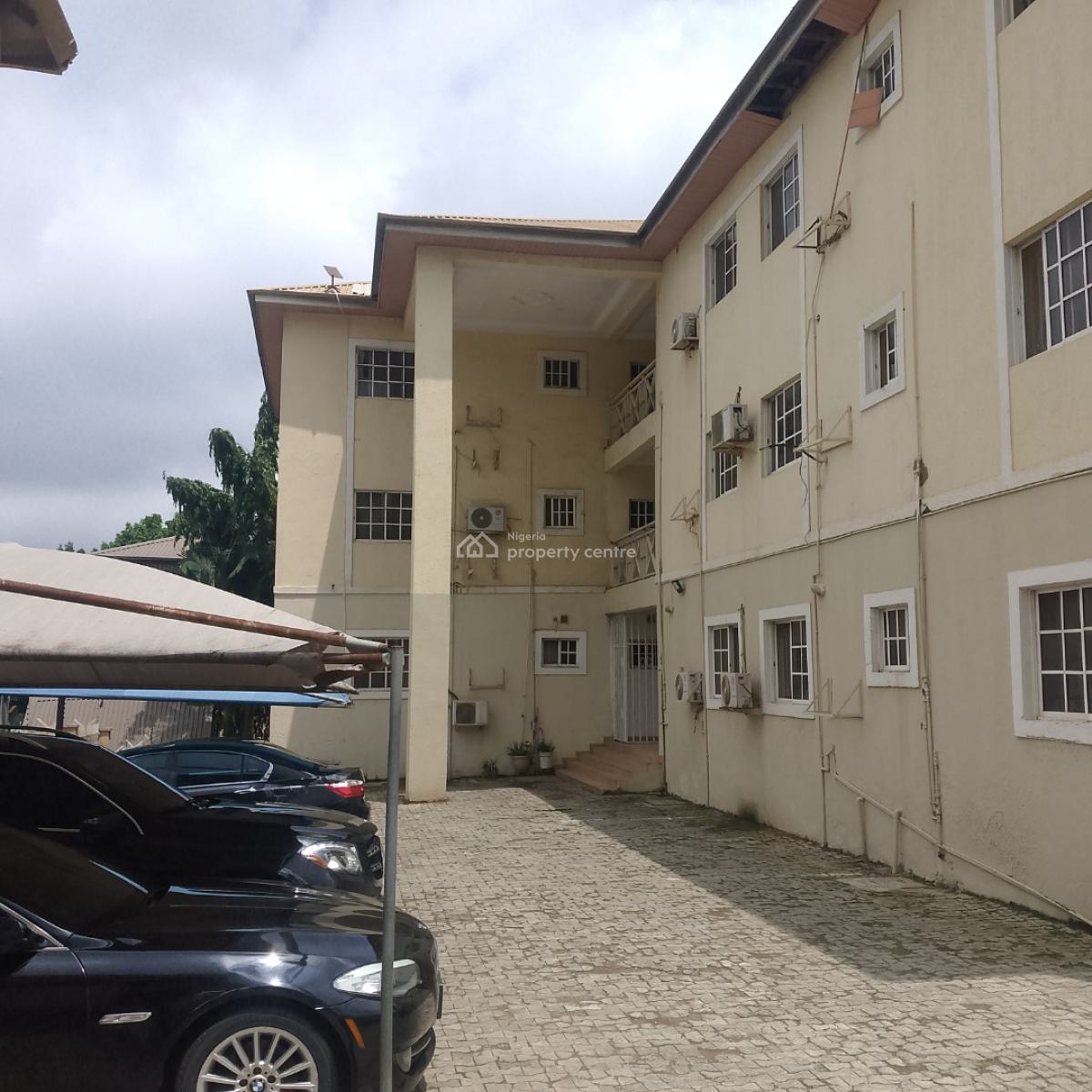 Standard 3-bedroom Flat with Massive Kitchen All Ensuite, Maitama, Maitama District, Abuja, Flat / Apartment for Rent