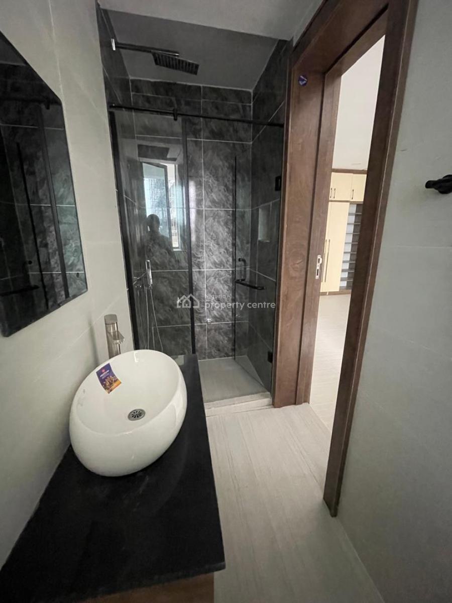 2 Bedroom Flat in a Secure and Gated Street, Ikate, Lekki, Lagos, Flat / Apartment for Rent