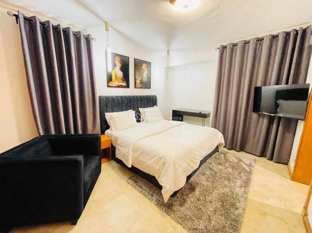 Has View of Ikoyi Golf Course on 9th Floor, Golf Club Road, Ikoyi, Lagos, Flat / Apartment for Sale