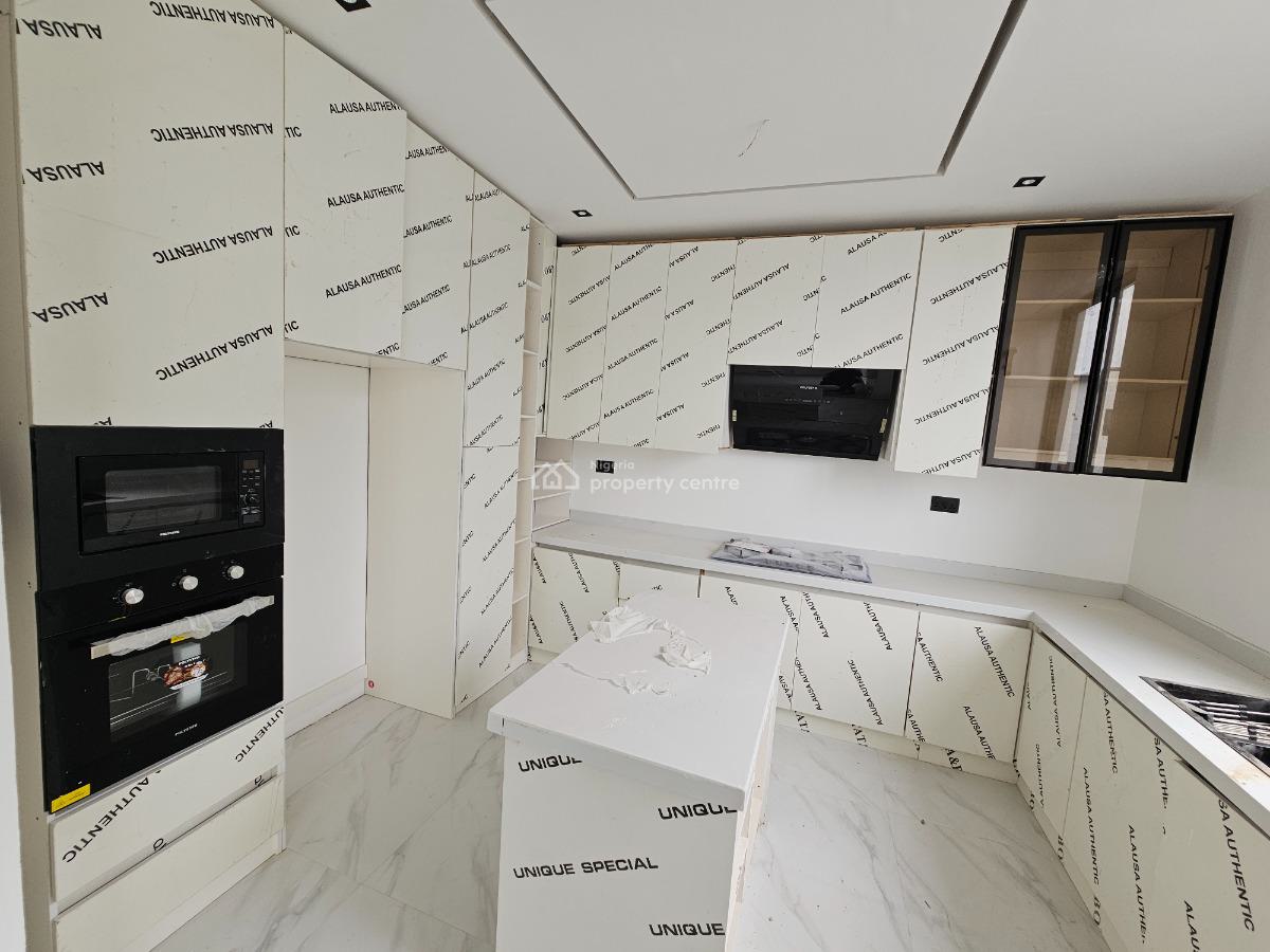 Modernly Crafted 2 Bed Apartments, Lekki Phase 1, Lekki, Lagos, Flat / Apartment for Sale