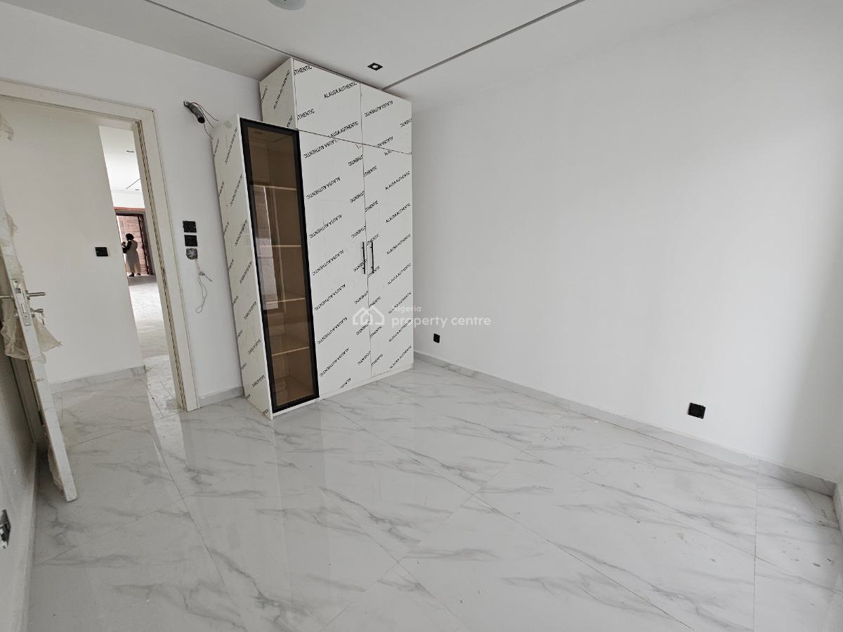 Modernly Crafted 2 Bed Apartments, Lekki Phase 1, Lekki, Lagos, Flat / Apartment for Sale