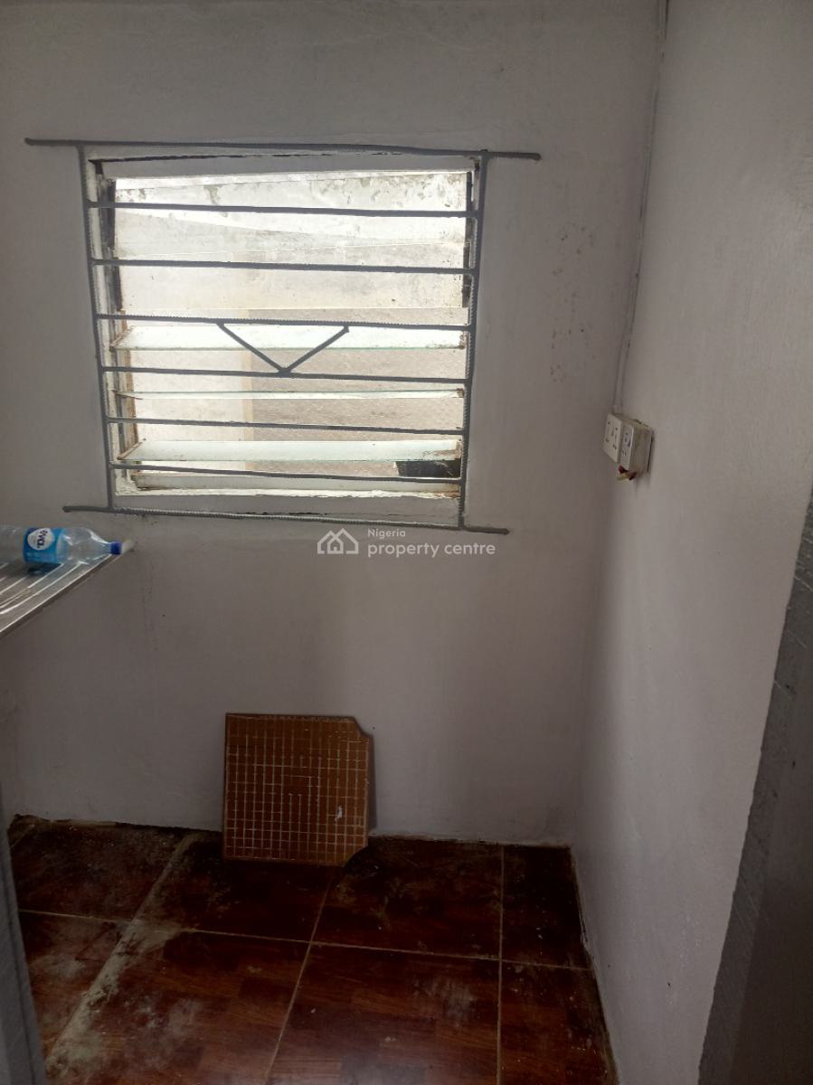 Single Room Self Contain, Adetokunbo Ademola Street, Victoria Island (vi), Lagos, Self Contain (single Rooms) for Rent