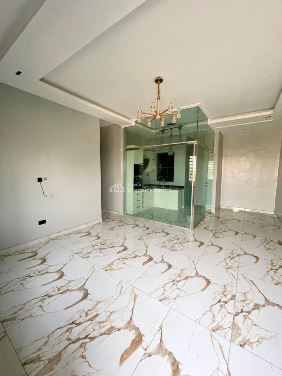 Beautiful 2 Bedroom Apartment, Off Freedom Way, Lekki Phase 1, Lekki, Lagos, Block of Flats for Sale