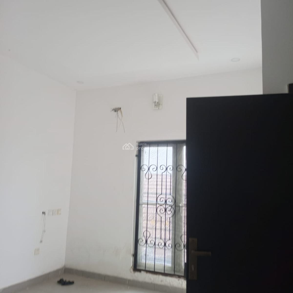 Fully Serviced 3 Bedroom Penthouse Apartment in an Access Code Estate, Western Estate, Ikota Lekki County, Lekki, Lagos, Flat / Apartment for Rent