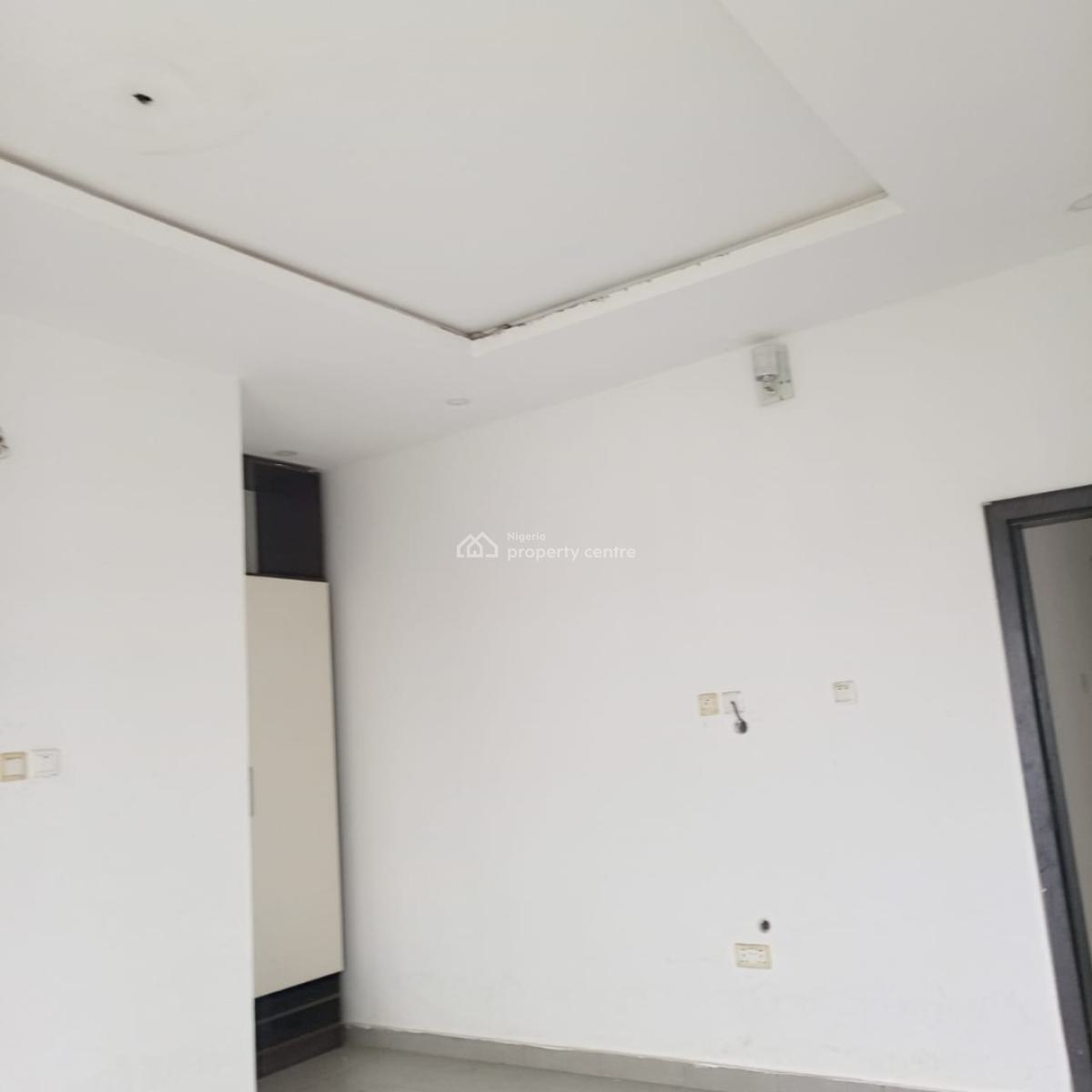 Fully Serviced 3 Bedroom Penthouse Apartment in an Access Code Estate, Western Estate, Ikota Lekki County, Lekki, Lagos, Flat / Apartment for Rent